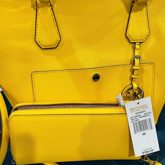 Michael Kors Sunflower Tote AND Wallet!! - Picture 4 of 9